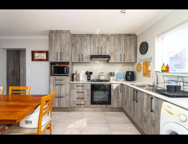 1 BEDROOM APARTMENT SOLD IN SUNNINGDALE